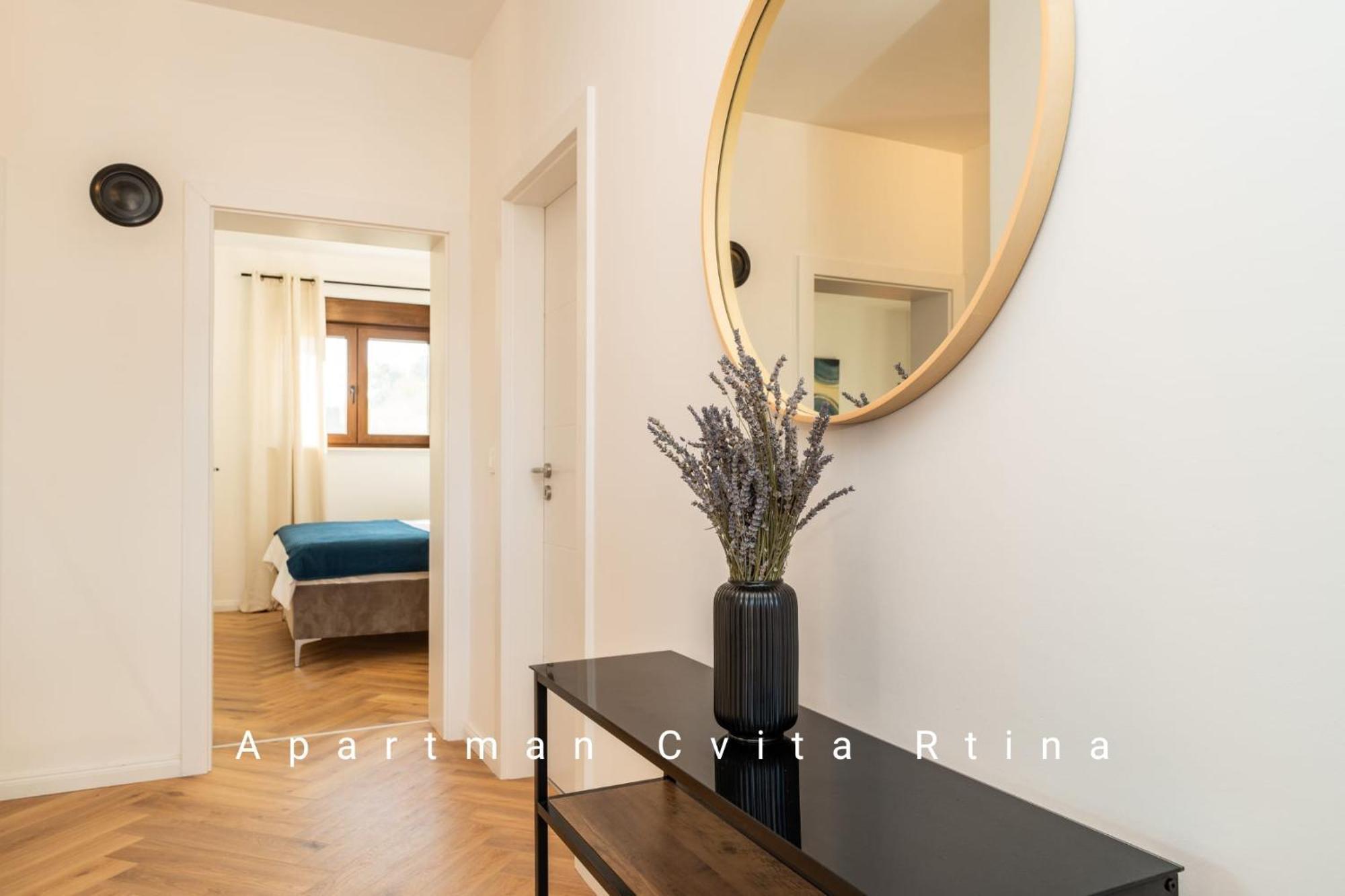Apartman Cvita Ртина Екстериор снимка